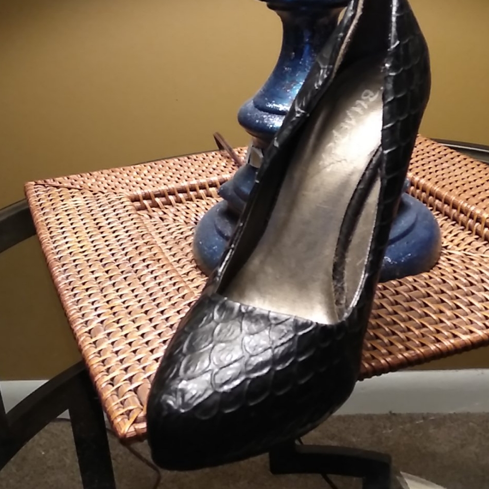 Heels - Picture 7 of 8